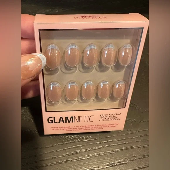 Glamnetic nails - Into Blue - Picture 3 of 5